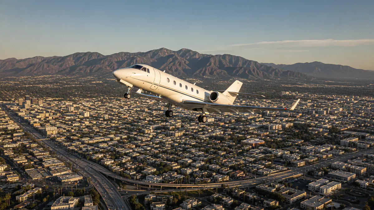 Private jet Los Angeles to Aspen Private jet Los Angeles to Aspen: light jet climbing out of Los Angeles