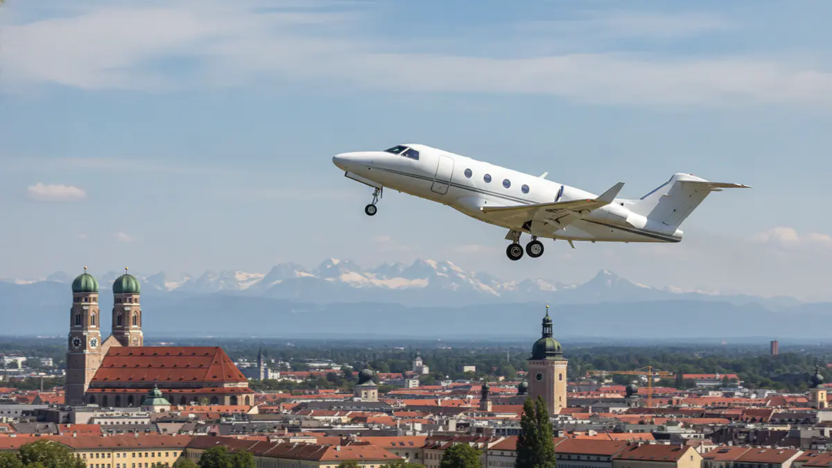 Private jet Munich to Paris Private jet Munich to Paris: light jet climbing out of Munich