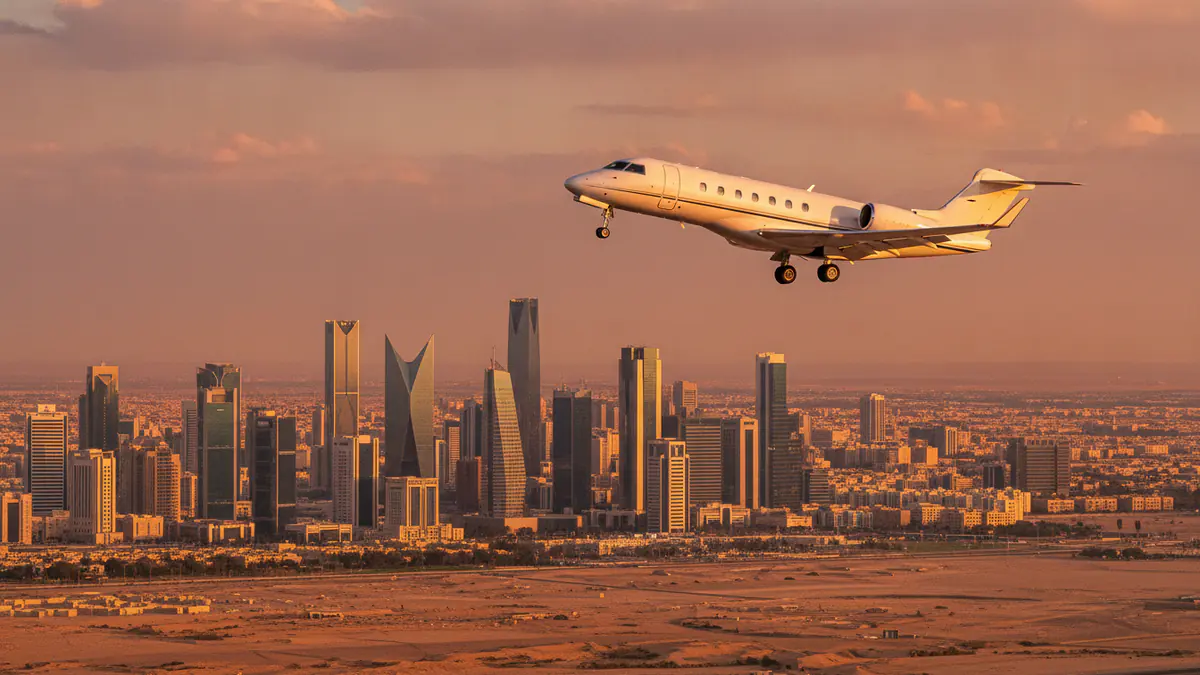Private jet Riyadh to Doha Private jet Riyadh to Doha: light jet climbing out of Riyadh