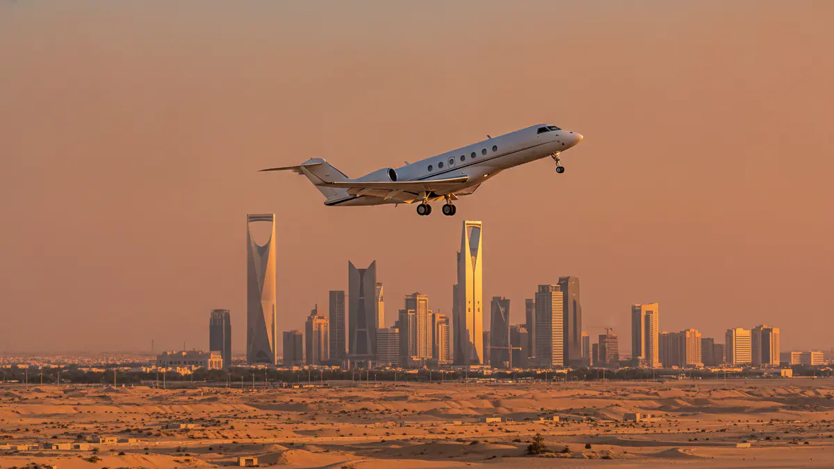 Private jet Riyadh to London Private jet Riyadh to London: super midsize jet climbing out of Riyadh