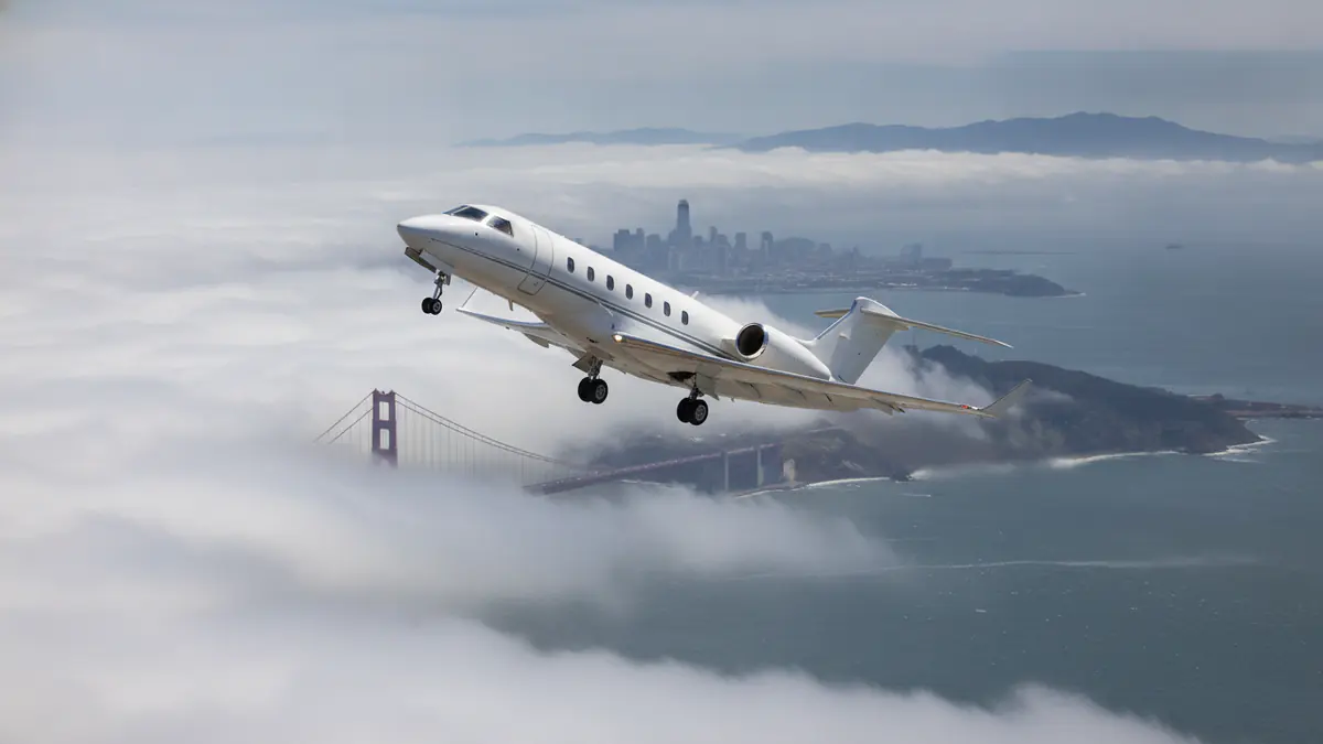 Private jet San Francisco to Reno: light jet climbing out of San Francisco